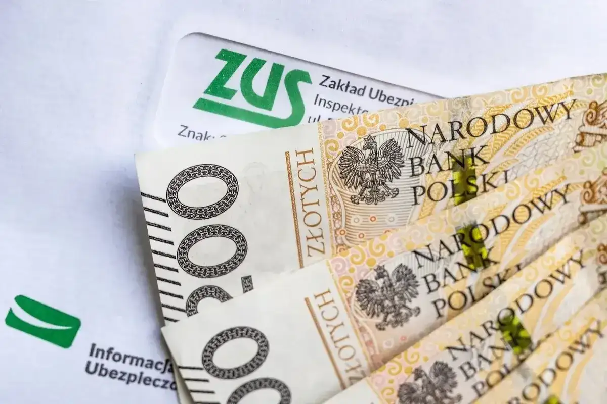 ZUS i polskie banknoty. Dowiedz się, co przysługuje osobie chorej na padaczkę.